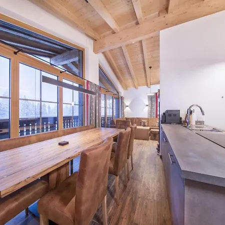 With Shared Swimming Pool Chalet Neukirchen am Großvenediger
