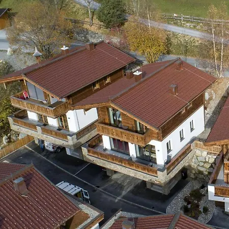 Domek alpejski With Shared Swimming Pool Neukirchen am Großvenediger