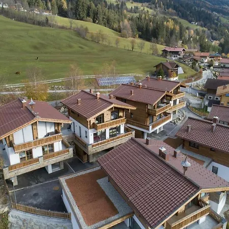 Domek alpejski With Shared Swimming Pool *