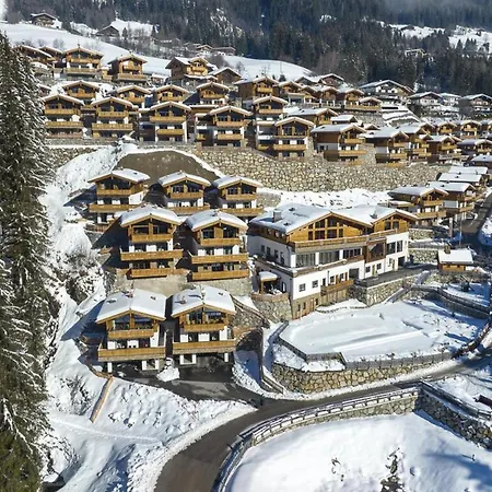 Σαλέ With Shared Swimming Pool Neukirchen am Großvenediger