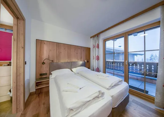 With Shared Swimming Pool *