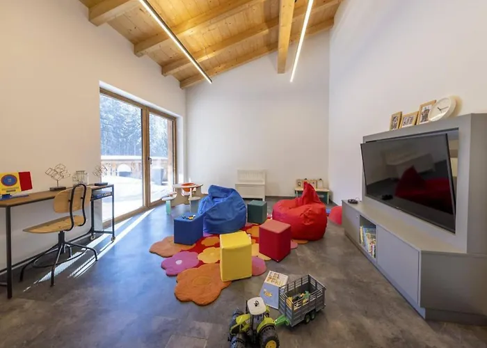 With Shared Swimming Pool * Neukirchen am Großvenediger