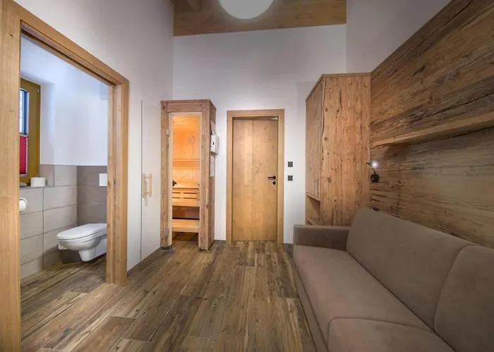 With Shared Swimming Pool *